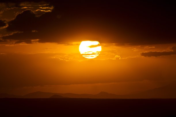 安博塞利日落图片下载