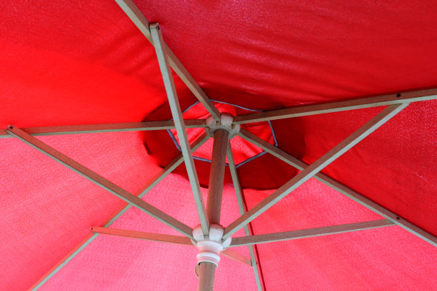红色伞的细节图片下载