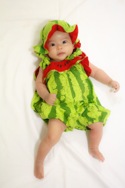 可爱的新生图片下载