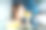 冰箱里年轻女子吃苹果的照片图片下载