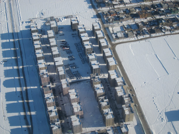 从鸟瞰喀布尔附近。图片下载