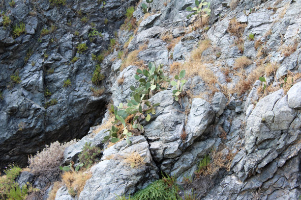 岩石山图片下载