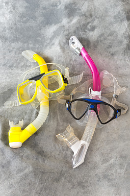 灰色的面罩和通气管图片下载