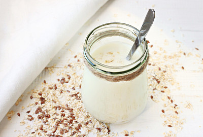 自制燕麦牛奶素材图片