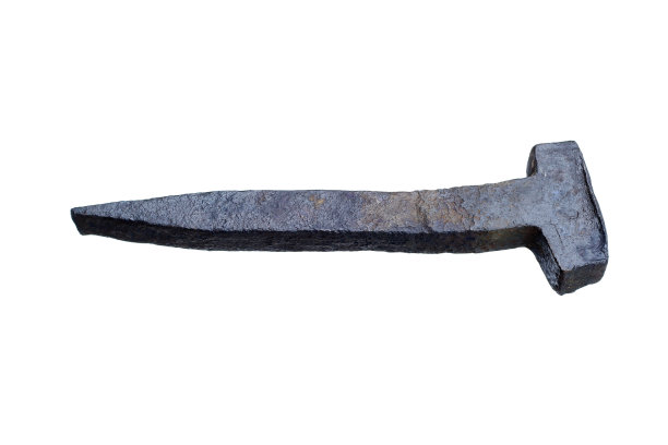 又大又旧的生锈的钉子图片下载