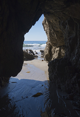 海滩洞穴图片下载