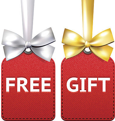 两个红色礼品标签图片下载