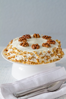 胡萝卜核桃蛋糕，蛋糕架，刀架图片下载