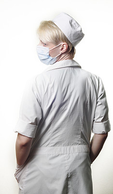 医生用纱布包扎图片下载