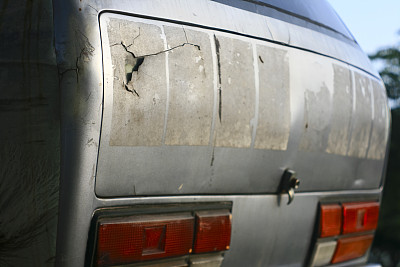 挠的旧汽车图片下载