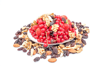 红醋栗，草莓和坚果图片下载