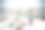 冬天在海边散步的女孩图片下载