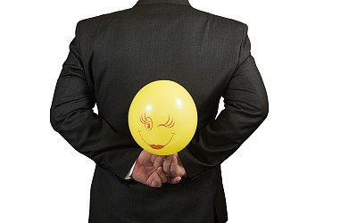 17、愚人节是商人背着气球，孤立无间图片下载