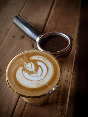 拿铁咖啡艺术图片下载