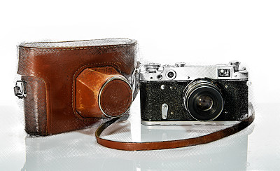 旧的照相机。由图画和照片组合而成的拼贴画图片下载