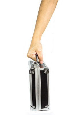 手和手臂拿着公文包孤立的白色背景图片下载