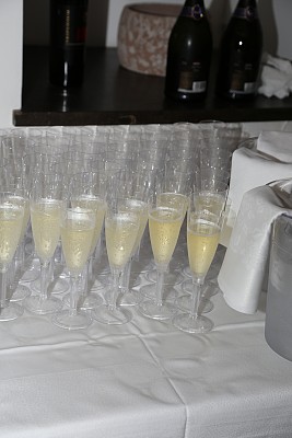 香槟笛子图片下载