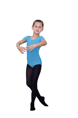 芭蕾舞女演员六年了。芭蕾舞中的姿势。图片下载