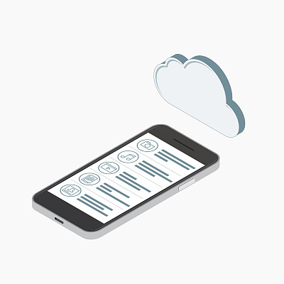 在手机上使用云存储。等距插图。孤立的素材图片