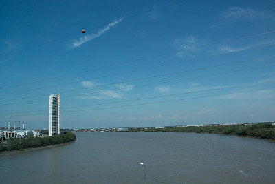 河边的建筑图片下载