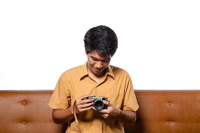 男人和相机图片下载