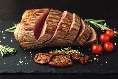 香料烤牛肉图片下载