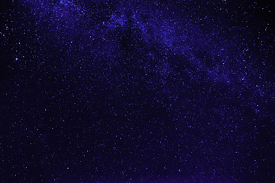 夜晚繁星闪烁的银河图片下载
