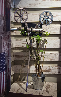 旧电影放映机与电影图片下载