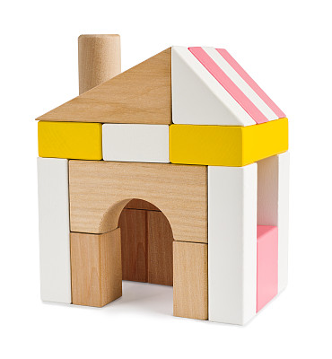 房子从玩具积木孤立在白色图片下载