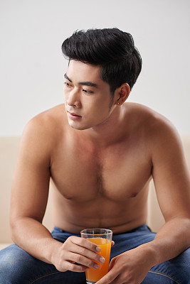 喝果汁图片下载