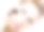 Dermaroller。医疗美容手术。微针。美容师进行Dermaroller程序。图片下载