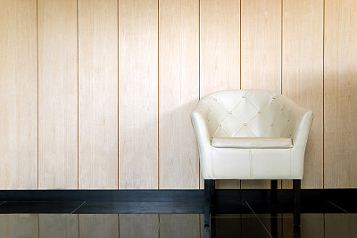 白色的皮椅上图片下载