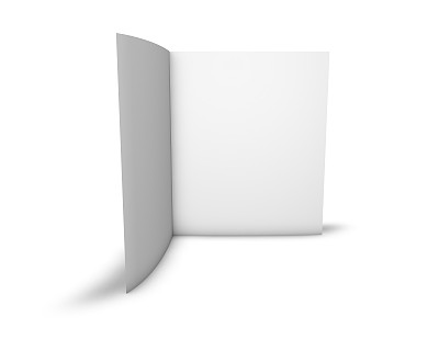 空白两页宣传册垂直放置，孤立放置。图片下载