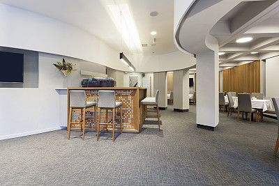 现代酒店餐厅和酒吧内部图片下载