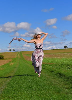 两个中国女孩图片下载