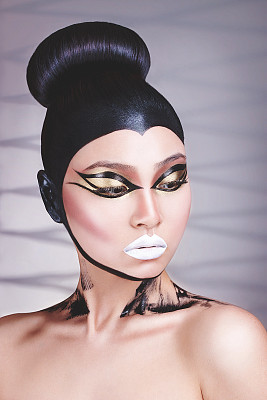 日本女孩与相扑化妆图片下载