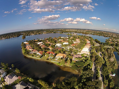 滨水社区鸟瞰图图片下载