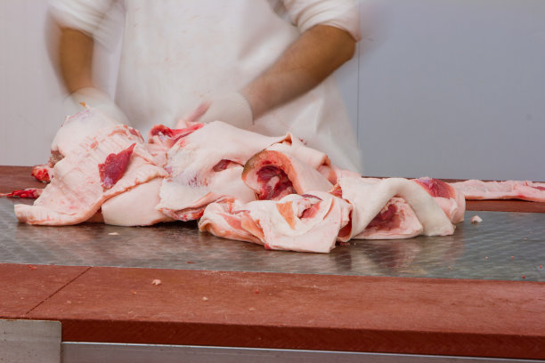 他是一名肉工图片下载