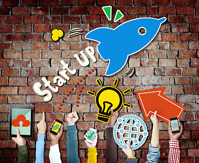 一组手持数字设备和符号启动图片下载