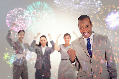 成功的商业团队，有一个人在前面图片下载