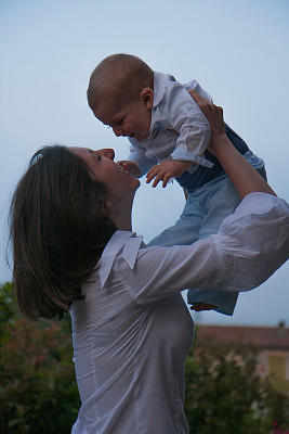 妈妈和儿子图片下载