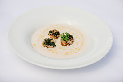 三文鱼虾仁土豆奶油汤图片下载