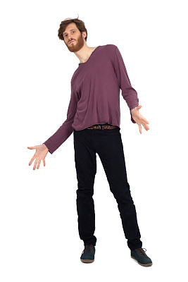 英俊的男人在不同的衣服做不同的表情图片下载