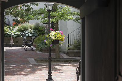 城里的私人后院图片下载