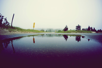 雾蒙蒙的天图片下载