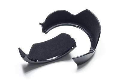 破碎的镜头遮光罩。图片下载