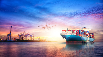 远洋国际集装箱船舶的物流运输、货运、航运图片下载