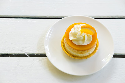 橙色的蛋糕图片下载