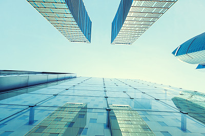 上海拥有现代化摩天大楼的商业区图片下载