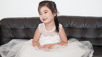 女儿跳舞图片下载